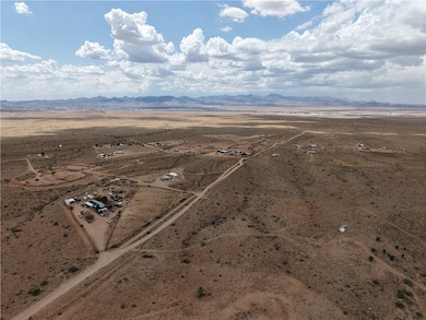 3170 N Round up Ave, Kingman, AZ 86401 - photo 4