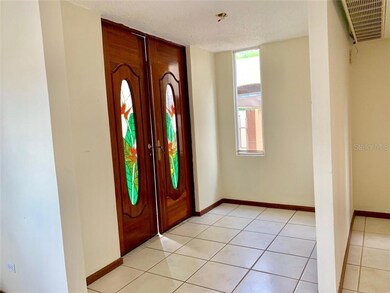 Plaza 40 St. Monte Carlo II unit MK-37, Bayamon, PR 00956 - photo 2