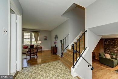 2337 N Oak St, Falls Church, VA 22046 - photo 2