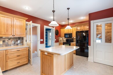 7650 Patterson-4