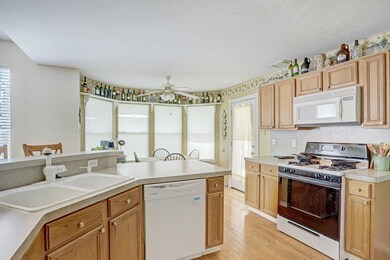 1908 Desota St, Friendswood, TX 77546 - photo 7