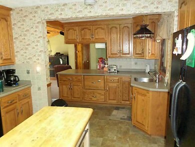 232 Old Oxford Rd, North Smithfield, RI 02896 - photo 3