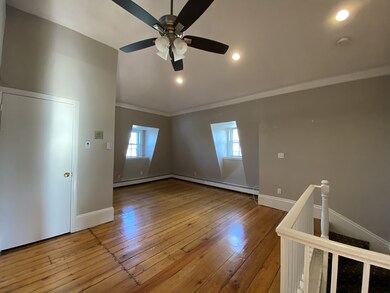 267 Lafayette St unit 3rd, Salem, MA 01970 - photo 4