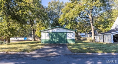 409 E Cypress St, Charleston, MO 63834 - photo 3