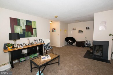 1019 Village Round unit B, Allentown, PA 18106 - photo 7