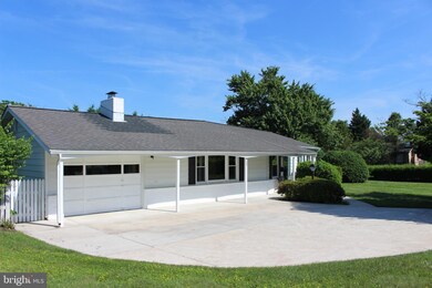 125 N Cypress Rd, Sterling, VA 20164 - photo 2