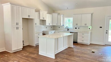 7428 Finch Ln, Vale, NC 28168 - photo 4