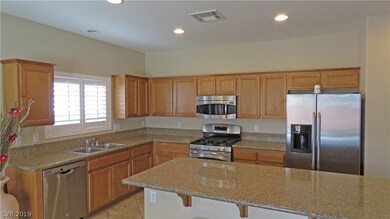 Beautiful kitchen with granite counters, large isl