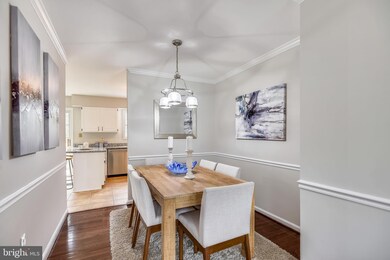 11942 Sentinel Point Ct, Reston, VA 20191 - photo 6