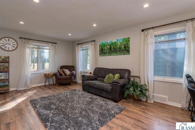 1710 N Broad St, Mankato, MN 56001 - photo 5