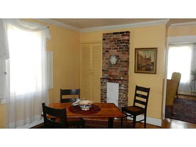 Dining Room. Eat-in dining