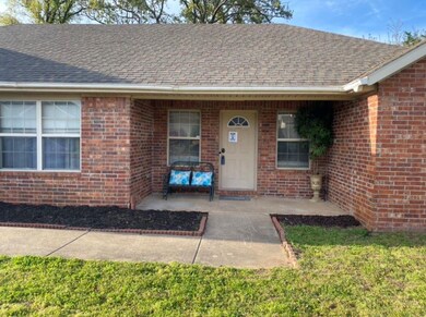 410 Hunter Allen Dr, Bethel Heights, AR 72764 - photo 2