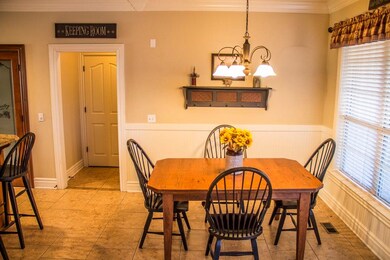 302 NW O St, Bentonville, AR 72712 - photo 4