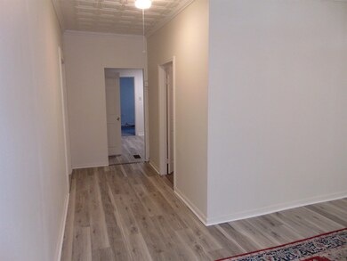 23-27 Tolles St, Nashua, NH 03064 - photo 4