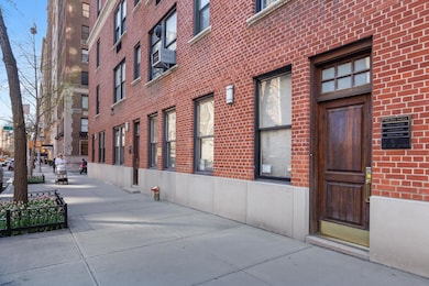 1126 Park Ave unit 1 A, New York, NY 10128 - photo 4