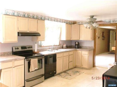 904 Caldwell Corner Rd, Townsend, DE 19734 - photo 3