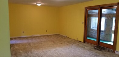 5562 Mapleton Rd, Lockport, NY 14094 - photo 4