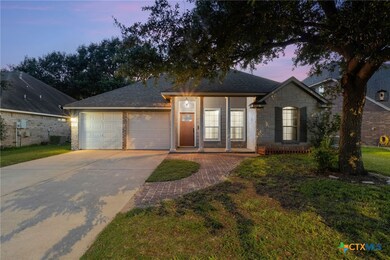 857 Fair Ln, New Braunfels, TX 78130 - photo 2
