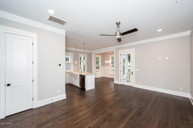 521 Walnut-16