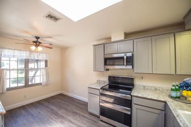 8563 Circle r Course Ln, Escondido, CA 92026 - photo 5