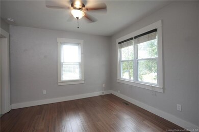 4719 Saint Johns Rd, Floyds Knobs, IN 47119 - photo 5