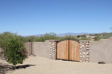 Gate to Backyard