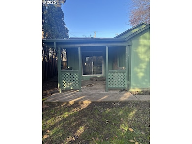 4950 Barger Dr, Eugene, OR 97402 - photo 5