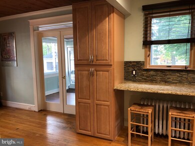 912 Park Ave, Collingswood, NJ 08108 - photo 5