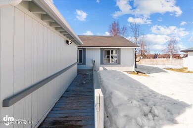 04-Front Deck_ETL6277