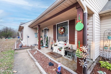 7286 Kingcrest Rd, Olive Branch, MS 38654 - photo 2