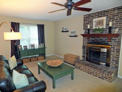 2118 Surreygate Dr, Columbus, OH 43235 - photo 3