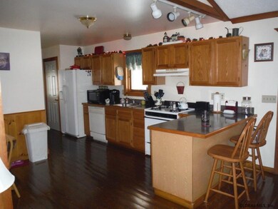 136 Hollister Rd, Corinth, NY 12822 - photo 7