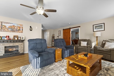 301 E 5th St, Seaford, DE 19973 - photo 3