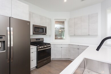 2705 N Kimball Ave unit 3, Chicago, IL 60647 - photo 2