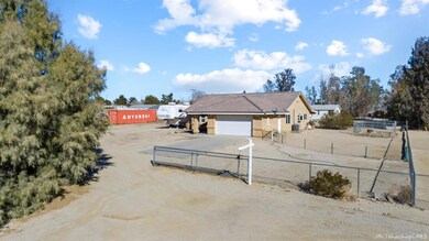 2812 58th St W, Rosamond, CA 93560 - photo 2