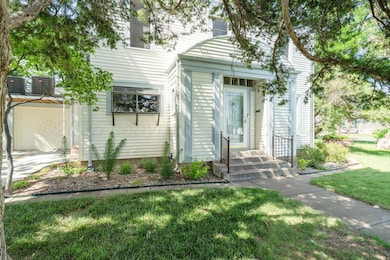 2523 5th Ave-48