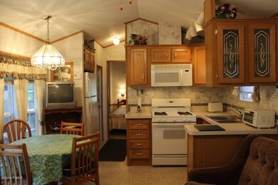 112 Big Bear Rd, Hawley, PA 18428 - photo 5