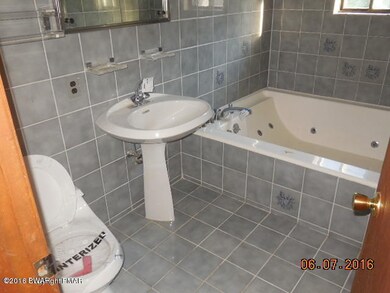 121 Overlook Dr, Hawley, PA 18428 - photo 5