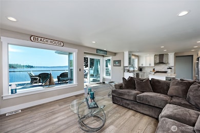 8117 SE Bay St, Port Orchard, WA 98366 - photo 5