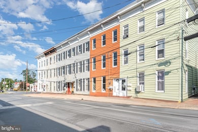 212 W Allen St, Mechanicsburg, PA 17055 - photo 2