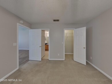 6_pc_5fzW00VC35_xSDIi9kM9F_layout_1