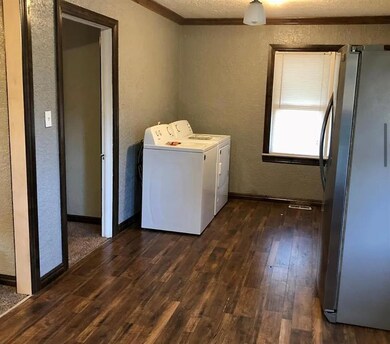 1419 Pine Ave, Clinton, OK 73601 - photo 5