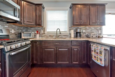 40 Winchester Ln unit 24, Fall River, MA 02721 - photo 5