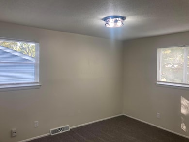 3201 Pelden Ct, Columbus, OH 43231 - photo 7