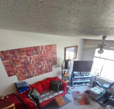 05-Living Room-02