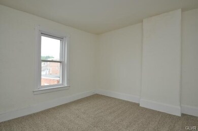661 Main St unit 4, Slatington, PA 18080 - photo 6