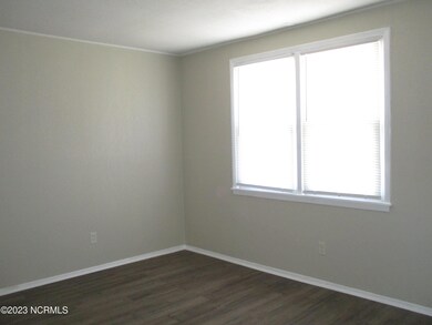 1208 Davis St, Jacksonville, NC 28540 - photo 2