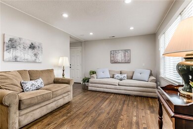 11621 W 68th St, Shawnee, KS 66203 - photo 5