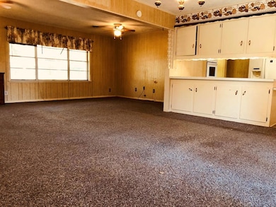 208 Lindsey Ave, Bay City, TX 77414 - photo 5