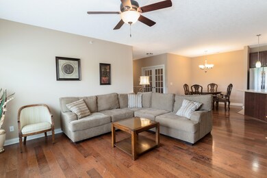 567 Riverpoint Drive, #11